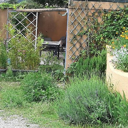アプトT.Belle Vue Panoramique Au Coeur Du Luberon 40M2 + Pergola . Jardin. Pアパートメント エクステリア 写真