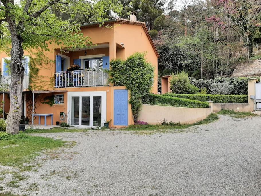アプトT.Belle Vue Panoramique Au Coeur Du Luberon 40M2 + Pergola . Jardin. Pアパートメント エクステリア 写真
