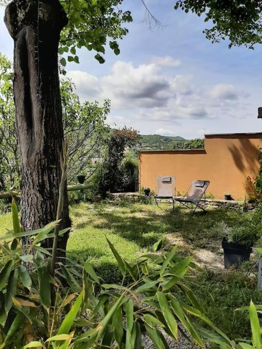 アプトT.Belle Vue Panoramique Au Coeur Du Luberon 40M2 + Pergola . Jardin. Pアパートメント エクステリア 写真